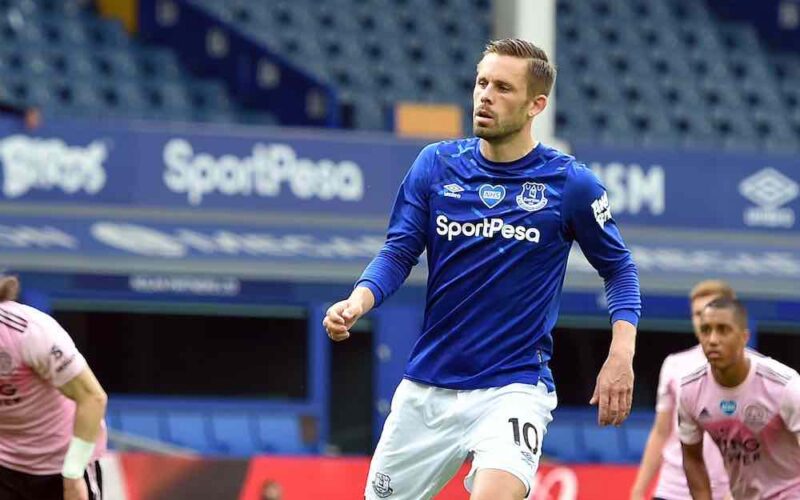 Sigurdsson On The Spot To Keep Everton In Race For Europe - Everton 2 ...