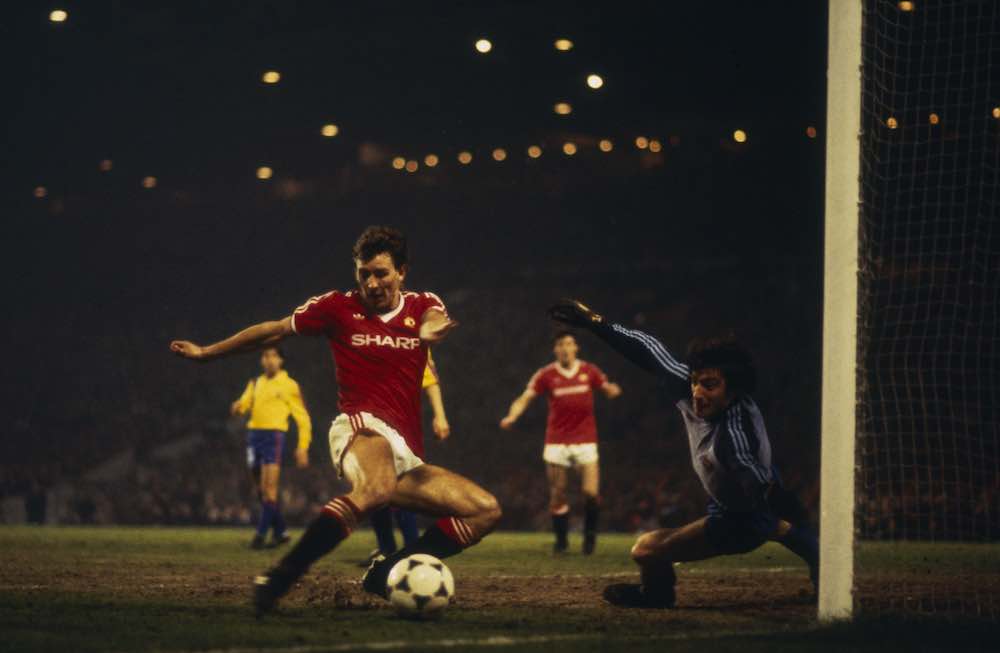 Bryan Robson Man United Cup Wimmers Cup